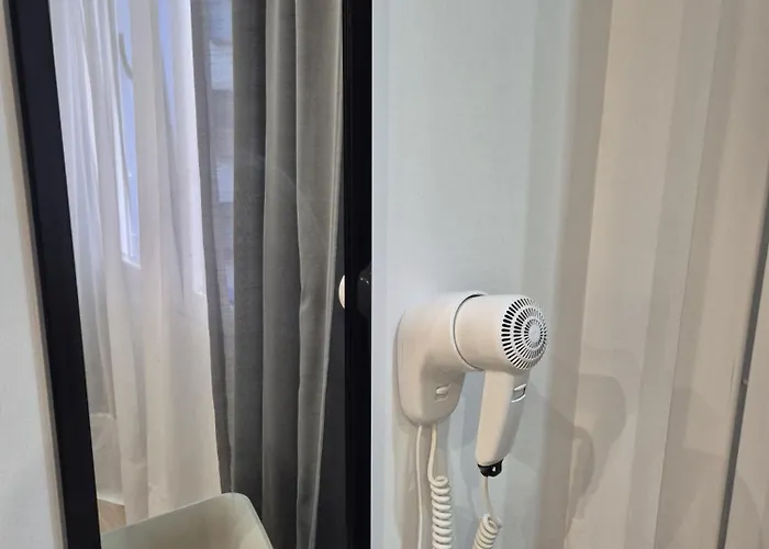 18 En Vivienda Centrica Проживание в семье *